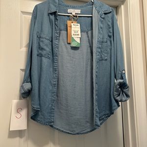 Thread & Supply size small denim button up shirt